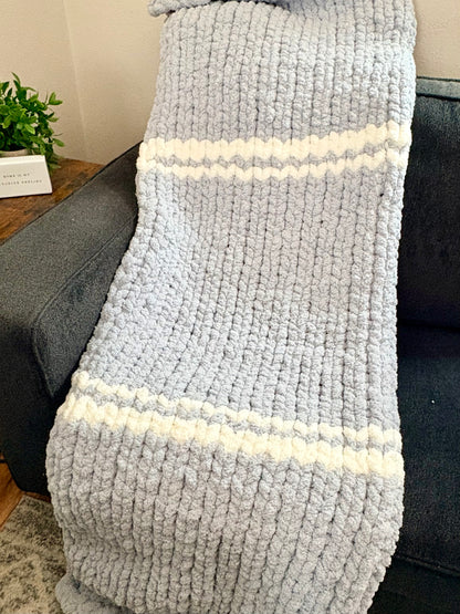 Ice Blue & Cream Chunky Throw Blanket (RTS)