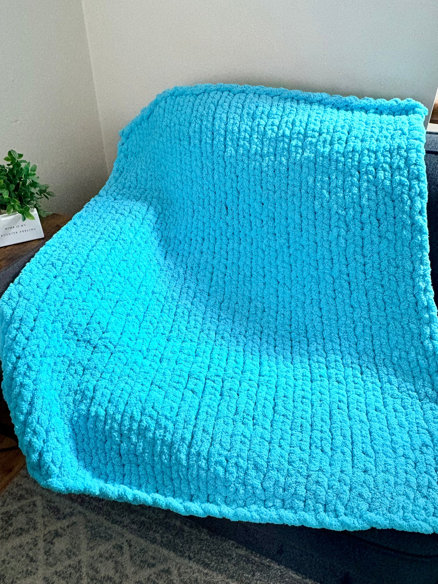 Aqua Chunky Lap Blanket (RTS)