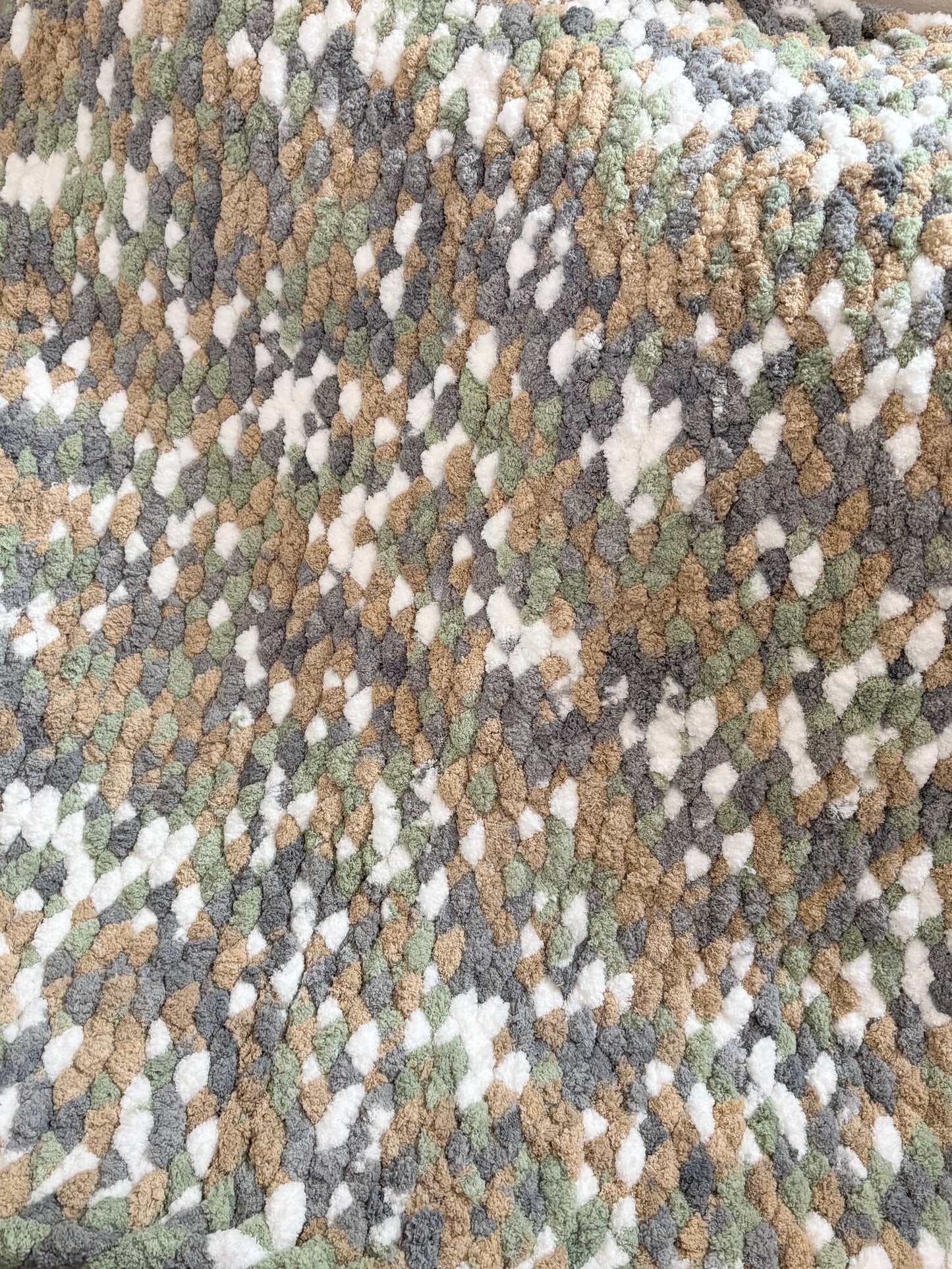 Sage & Neutral Speckle Chunky Lap Blanket (RTS)