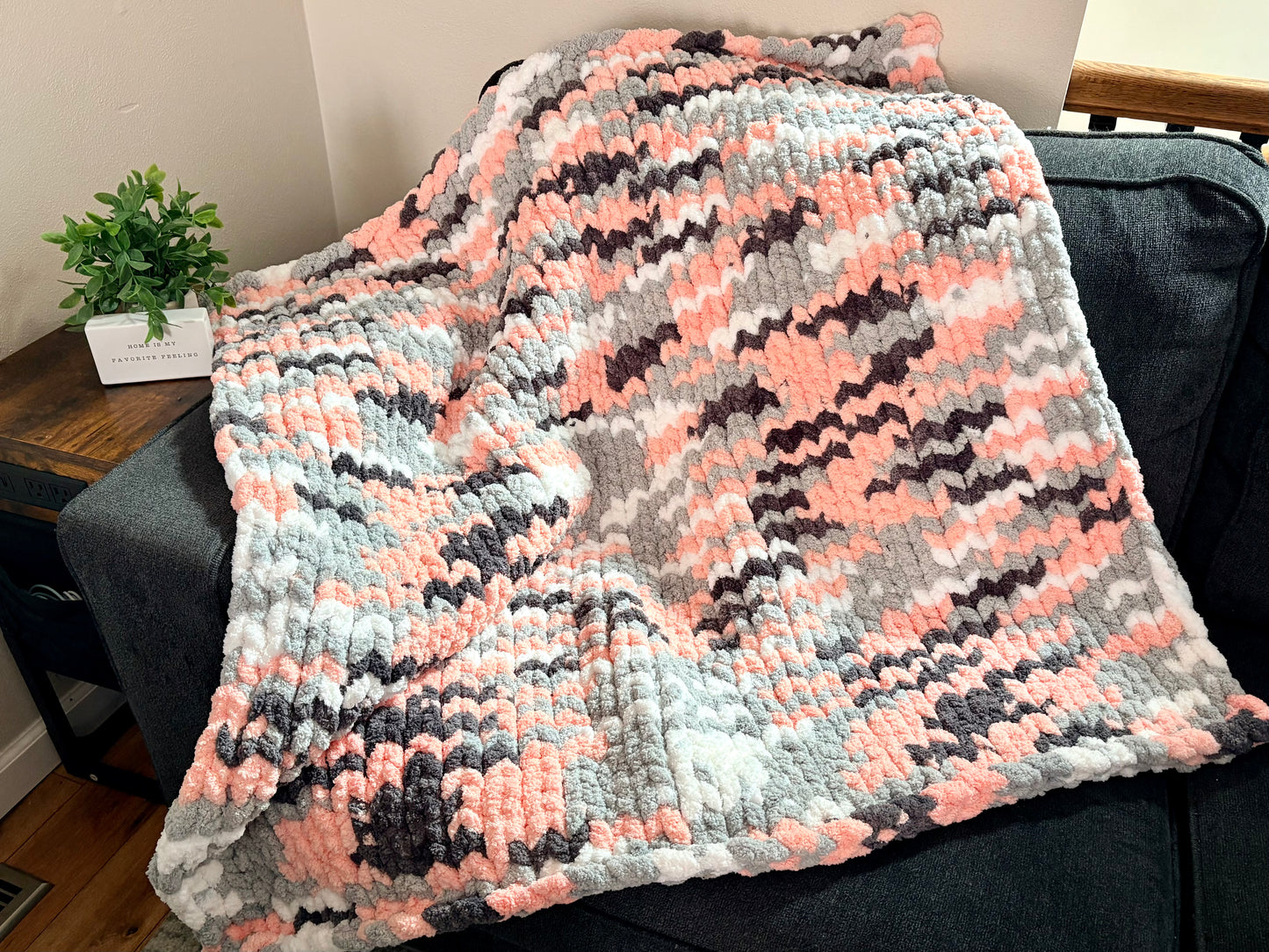 Pink & Gray Speckle Chunky Lap Blanket (RTS)