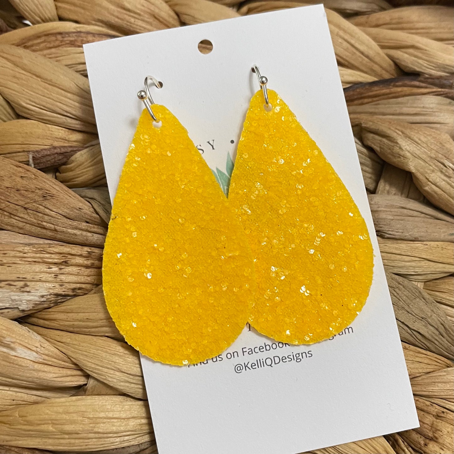 Golden Yellow Glitter - Becki